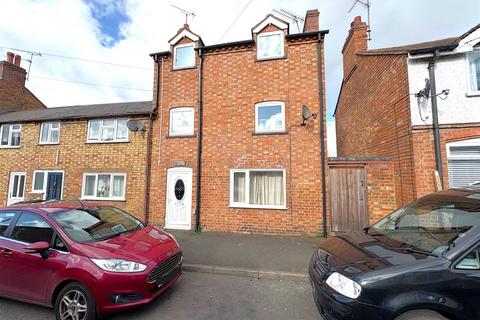 2 bedroom end of terrace house for sale, The Leys, Evesham