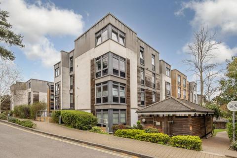 1 bedroom flat for sale, Scott Avenue, West Hill, London, SW15