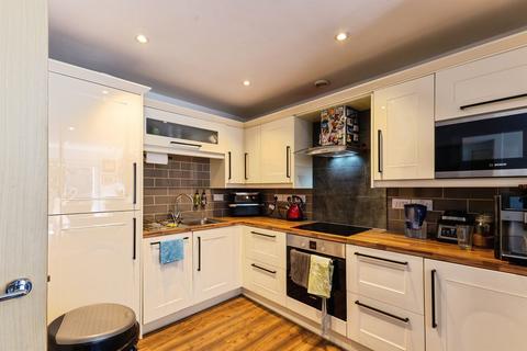 2 bedroom flat for sale, Hollybrook Park, Bristol