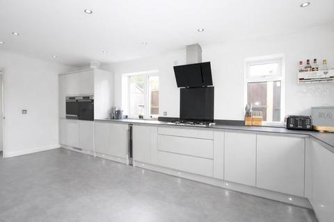 5 bedroom detached house for sale, Willow Road, Larkfield, Aylesford