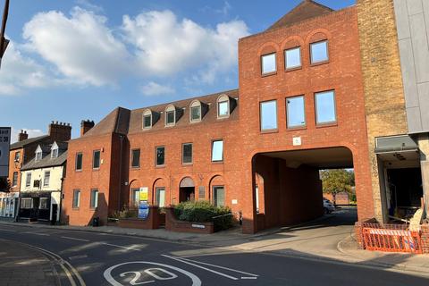 Office to rent, Bridge St Hitchin SG5 2DE