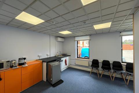 Office to rent, Bridge St Hitchin SG5 2DE