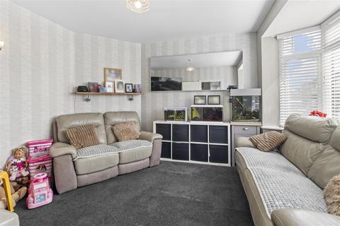 3 bedroom semi-detached house for sale, Bexhill Road, St. Leonards-On-Sea TN38