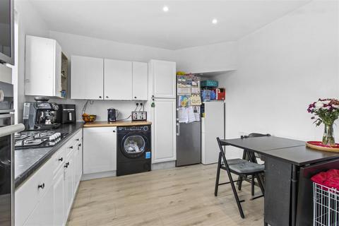 3 bedroom semi-detached house for sale, Bexhill Road, St. Leonards-On-Sea TN38