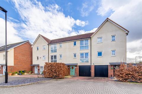 3 bedroom end of terrace house for sale, Leasingthorne Way, Great Park, NE13