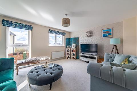 3 bedroom end of terrace house for sale, Leasingthorne Way, Great Park, NE13