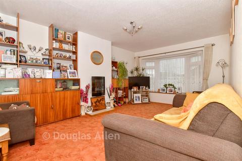4 bedroom semi-detached house for sale, Romney Road, Billericay CM12