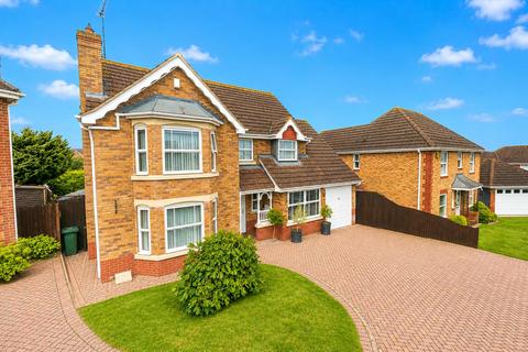 4 bedroom detached house for sale, Tamar Place, Evesham