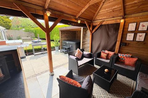 4 bedroom detached house for sale, Tamar Place, Evesham