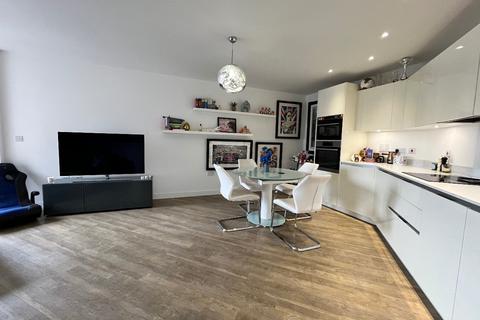 1 bedroom apartment for sale, Bell Flower Lodge, Harold Wood, Romford