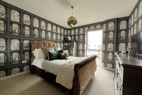 1 bedroom apartment for sale, Bell Flower Lodge, Harold Wood, Romford