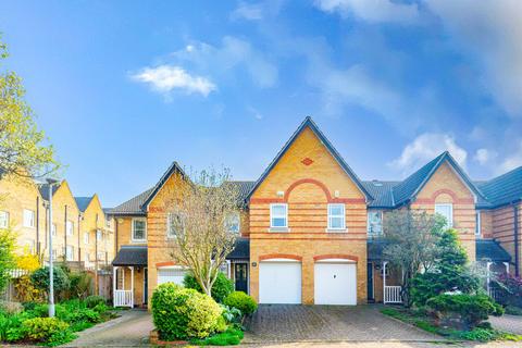 3 bedroom mews for sale, Wycliffe Road, Battersea, London, SW11
