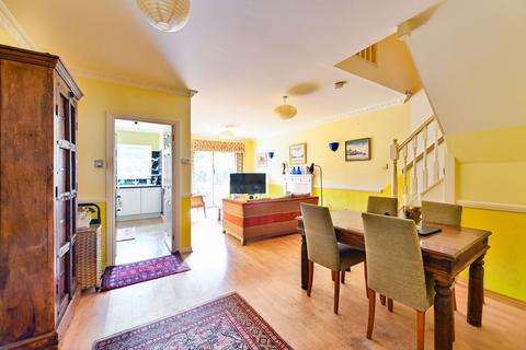 3 bedroom mews for sale, Wycliffe Road, Battersea, London, SW11