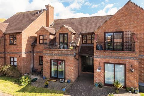2 bedroom flat for sale, Field Gardens, Abingdon OX13