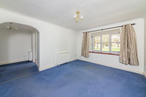 2 bedroom flat for sale, Field Gardens, Abingdon OX13