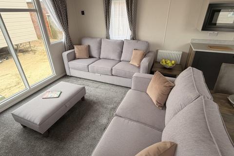 2 bedroom park home for sale, Eastern Beach Holiday Park