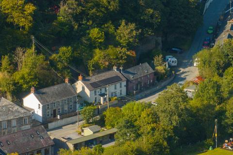 4 bedroom detached house for sale, Clettwr Hall, Pontsian, Llandysul, SA44