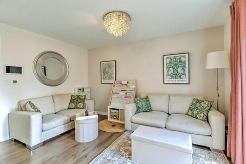 4 bedroom townhouse for sale, Mayfly Road, Northampton
