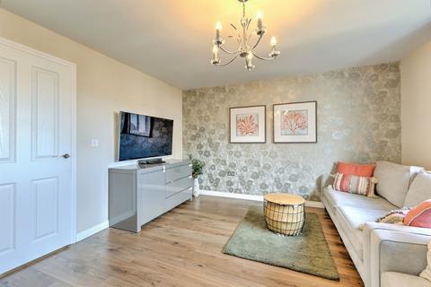 4 bedroom townhouse for sale, Mayfly Road, Northampton