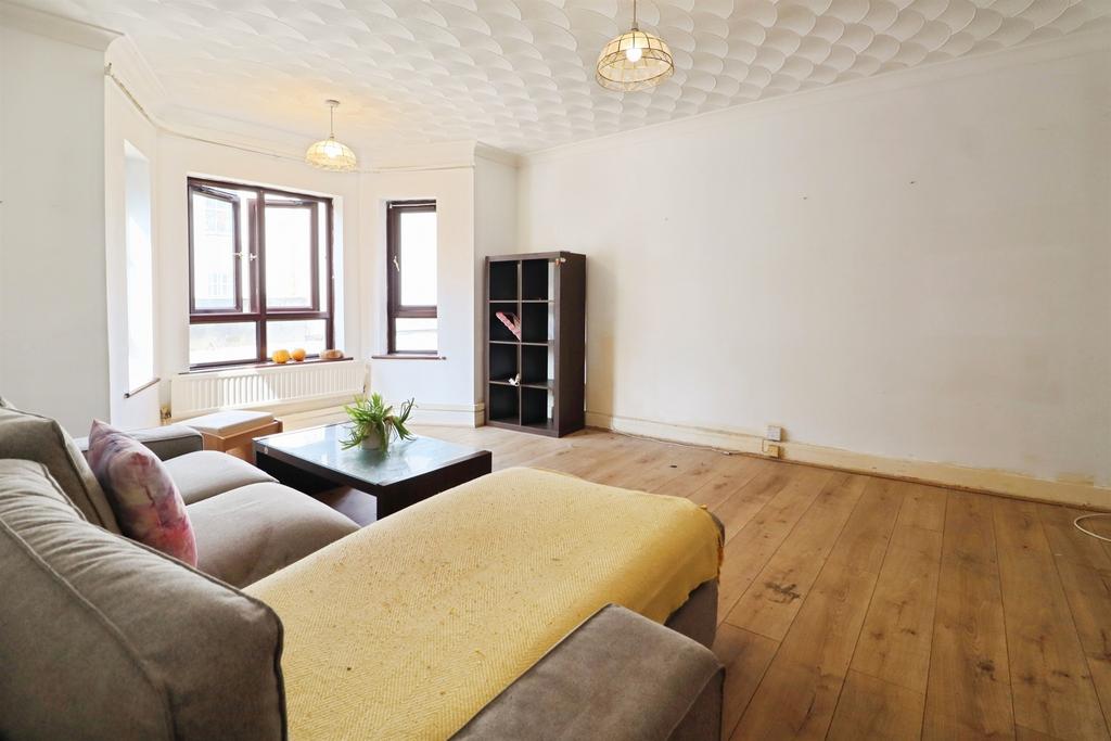 Apartment in Cardiff - View 3