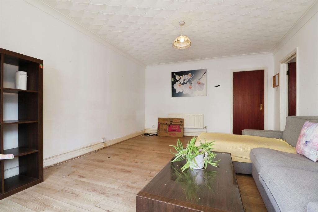 Apartment in Cardiff - View 4