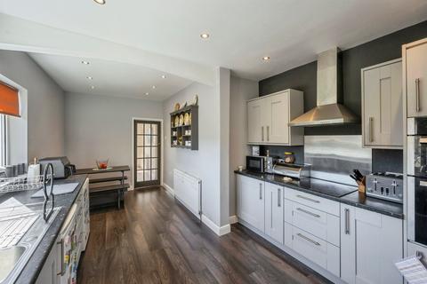 4 bedroom semi-detached house for sale, Collum Gardens, Scunthorpe