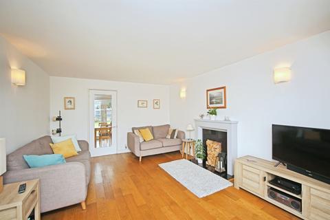 4 bedroom detached house for sale, Kittiwake Drive, Kidderminster