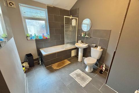 1 bedroom in a house share to rent, Nelson Street, Salford, M7