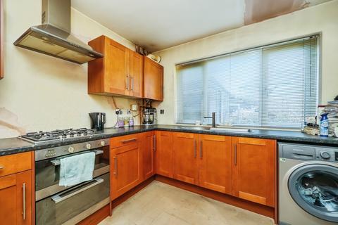 3 bedroom terraced house for sale, Haynes Close, Clifton, Nottingham, NG11