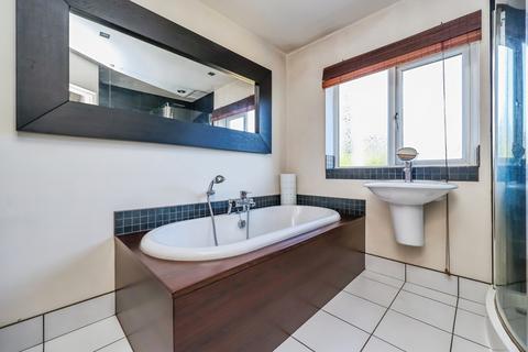 3 bedroom terraced house for sale, Haynes Close, Clifton, Nottingham, NG11