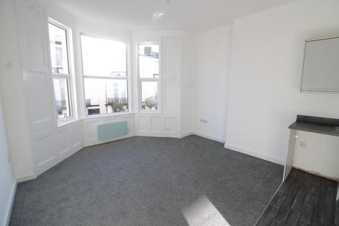 2 bedroom flat to rent, Upper Church Road, Weston-super-Mare, BS23
