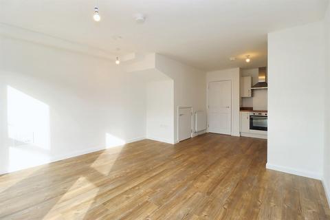 2 bedroom flat to rent, Edinburgh EH6