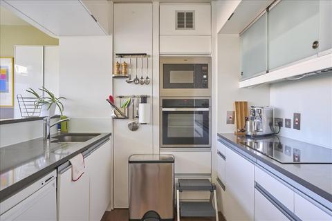 2 bedroom apartment for sale, Ben Jonson House, Barbican, London, EC2Y