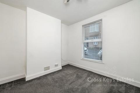 2 bedroom terraced house to rent, Beaumont Avenue, Plymouth PL4