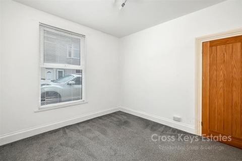 2 bedroom terraced house to rent, Beaumont Avenue, Plymouth PL4