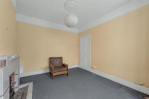 2 bedroom maisonette for sale, Brettenham Road, London