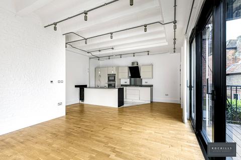 2 bedroom apartment for sale, The Bourne, Chertsey, Surrey, KT16