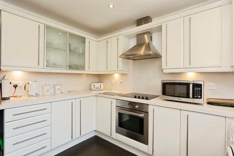 4 bedroom end of terrace house for sale, Medway Drive, Bingham, Nottingham, Nottinghamshire, NG13