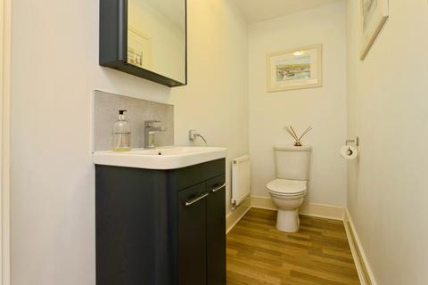 4 bedroom end of terrace house for sale, Medway Drive, Bingham, Nottingham, Nottinghamshire, NG13