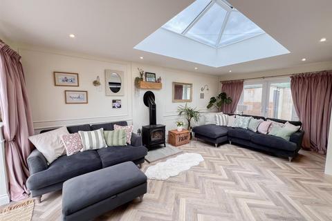 undefined, East Flemington, Burnmouth