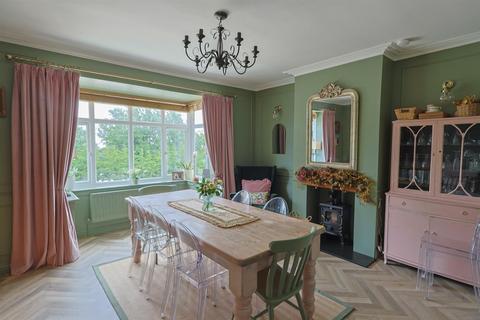 undefined, East Flemington, Burnmouth