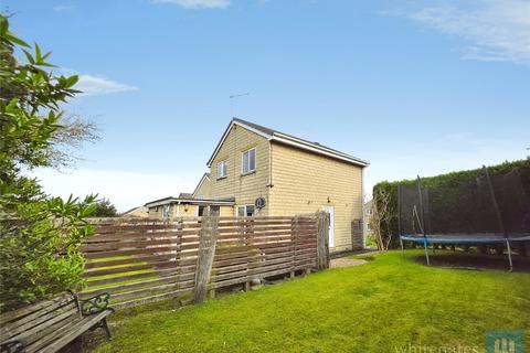 3 bedroom detached house for sale, Sandiway Bank, Dewsbury, West Yorkshire, WF12
