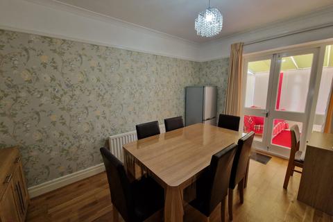3 bedroom semi-detached house for sale, Lyndhurst Road, Exmouth, EX8 3DS