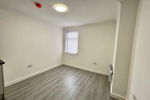 1 bedroom apartment to rent, Hilden Street, Bolton, BL2