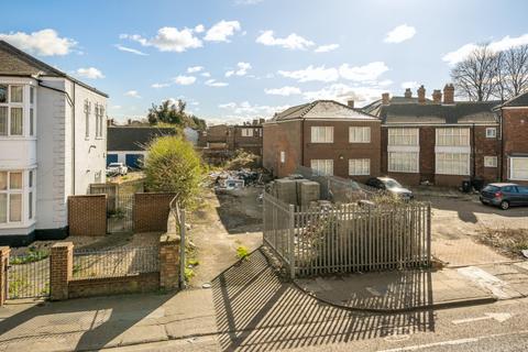 Land for sale, Land Adj, 2 Eleanor Street, Grimsby, Lincolnshire, DN32