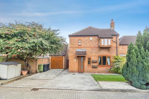 3 bedroom detached house for sale, Beechfern, Walnut Tree, Milton Keynes