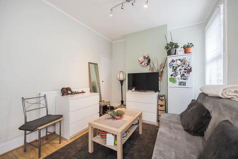 2 bedroom house for sale, Stewart Road, London E15