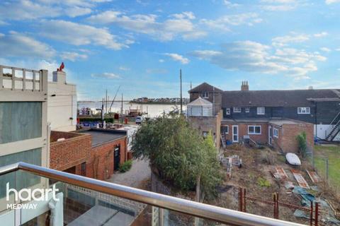 3 bedroom semi-detached house for sale, Brissenden Close, Rochester