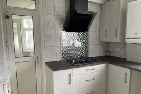 1 bedroom in a house share to rent, Longbridge Road, Barking IG11