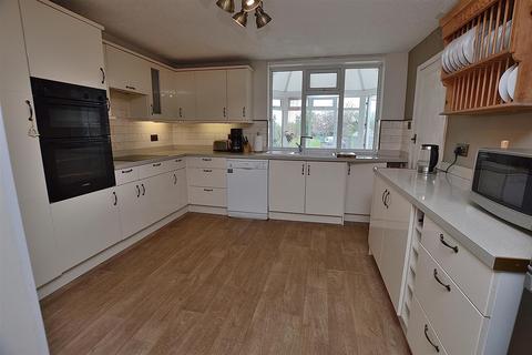 4 bedroom detached house for sale, The Old Bakery, 2 Market Place, Tattershall
